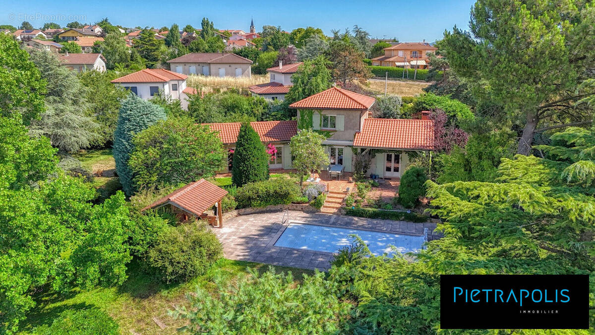 Maison à SAINTE-CONSORCE