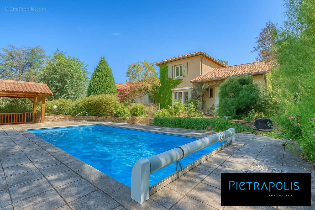 Maison à SAINTE-CONSORCE