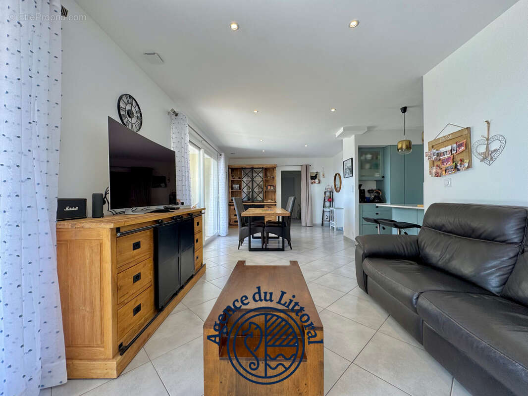 Maison à MESCHERS-SUR-GIRONDE