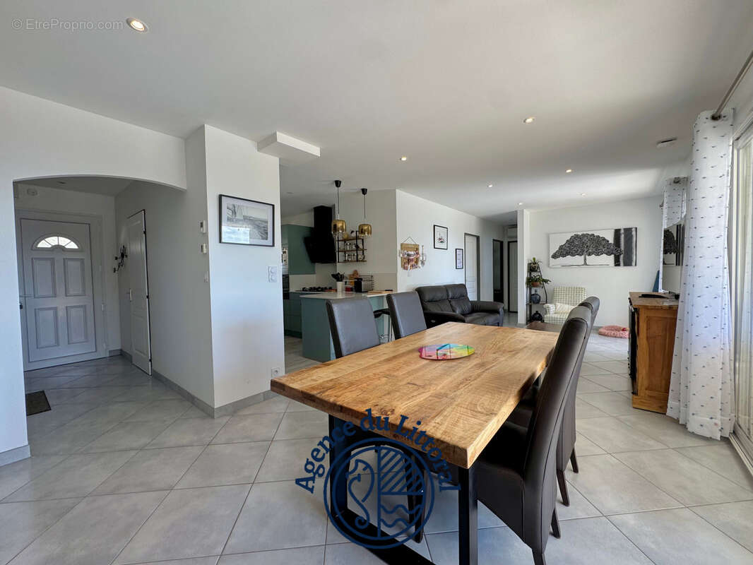 Maison à MESCHERS-SUR-GIRONDE