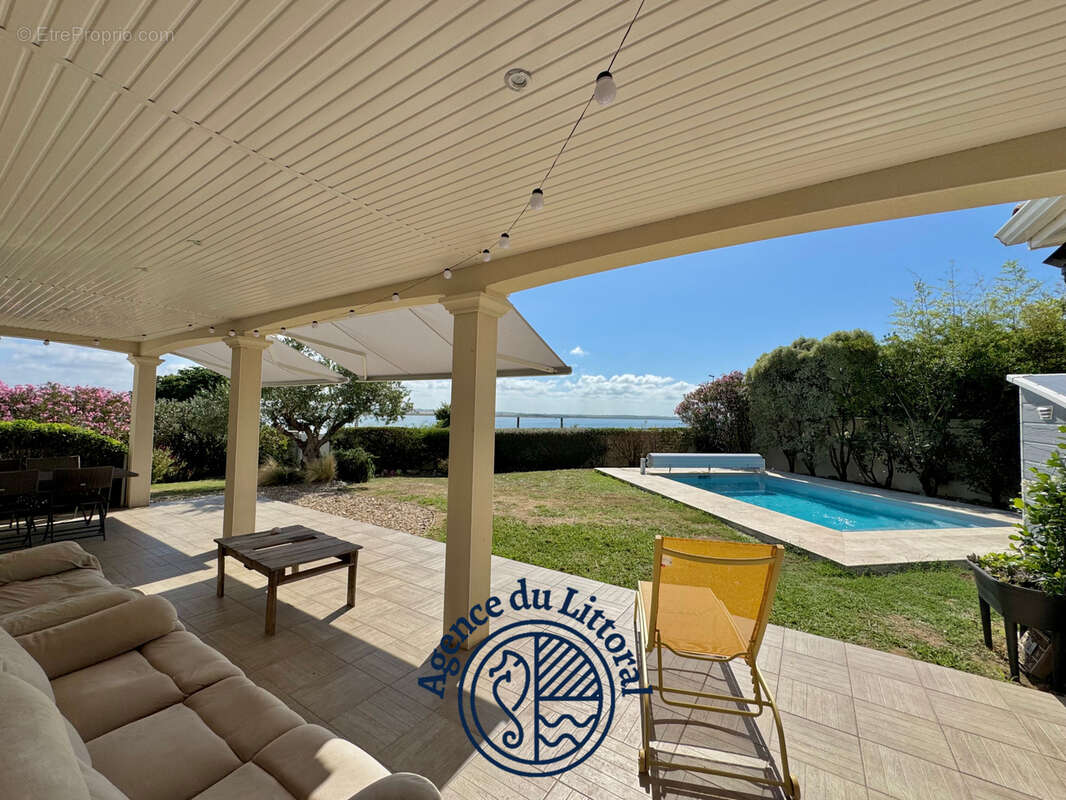 Maison à MESCHERS-SUR-GIRONDE