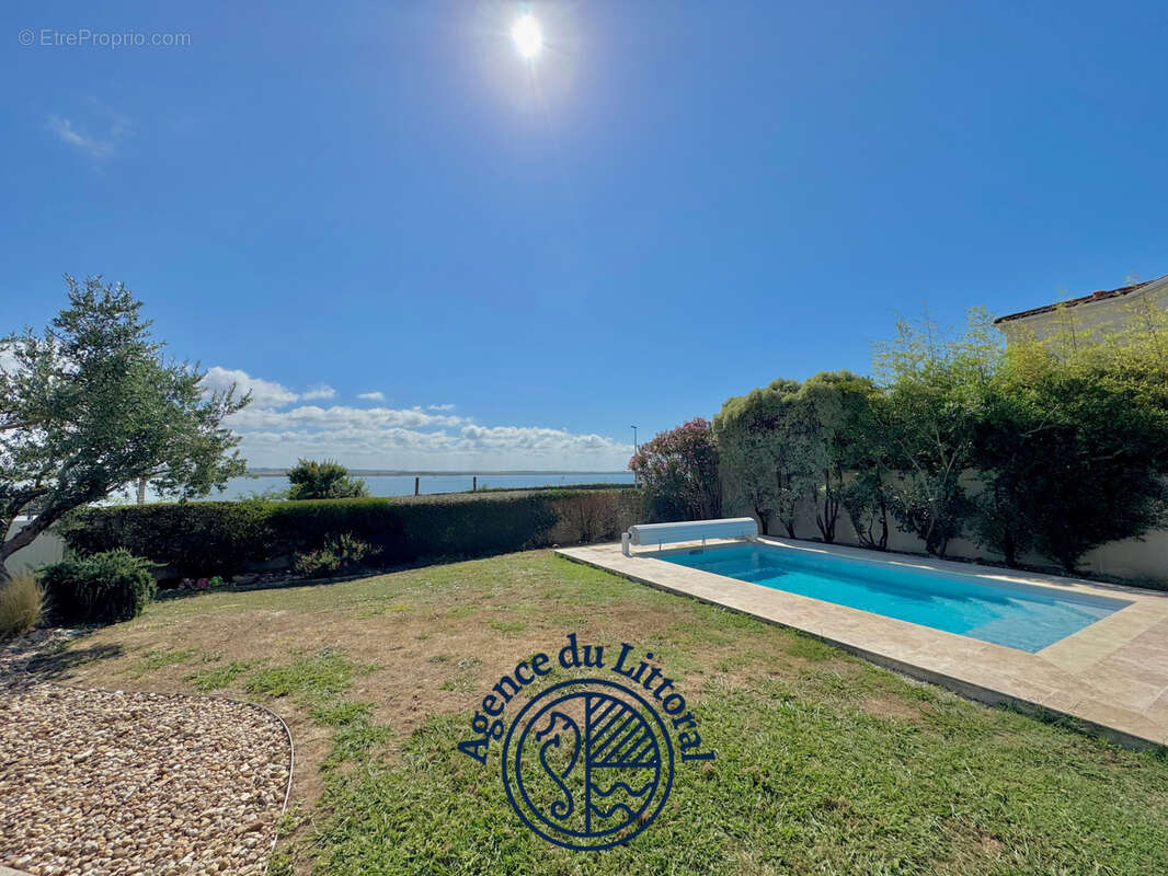 Maison à MESCHERS-SUR-GIRONDE