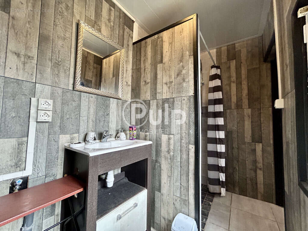 Maison à AIX-NOULETTE