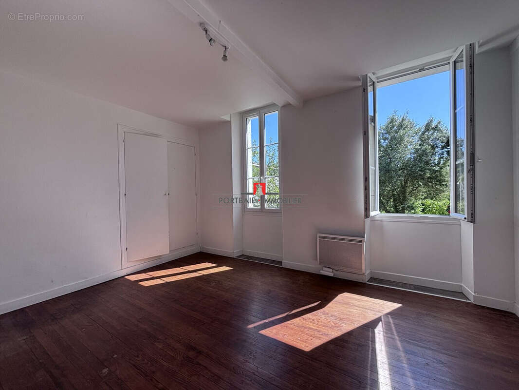 Appartement à BLAYE