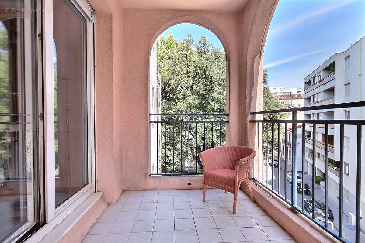Appartement à MARSEILLE-8E