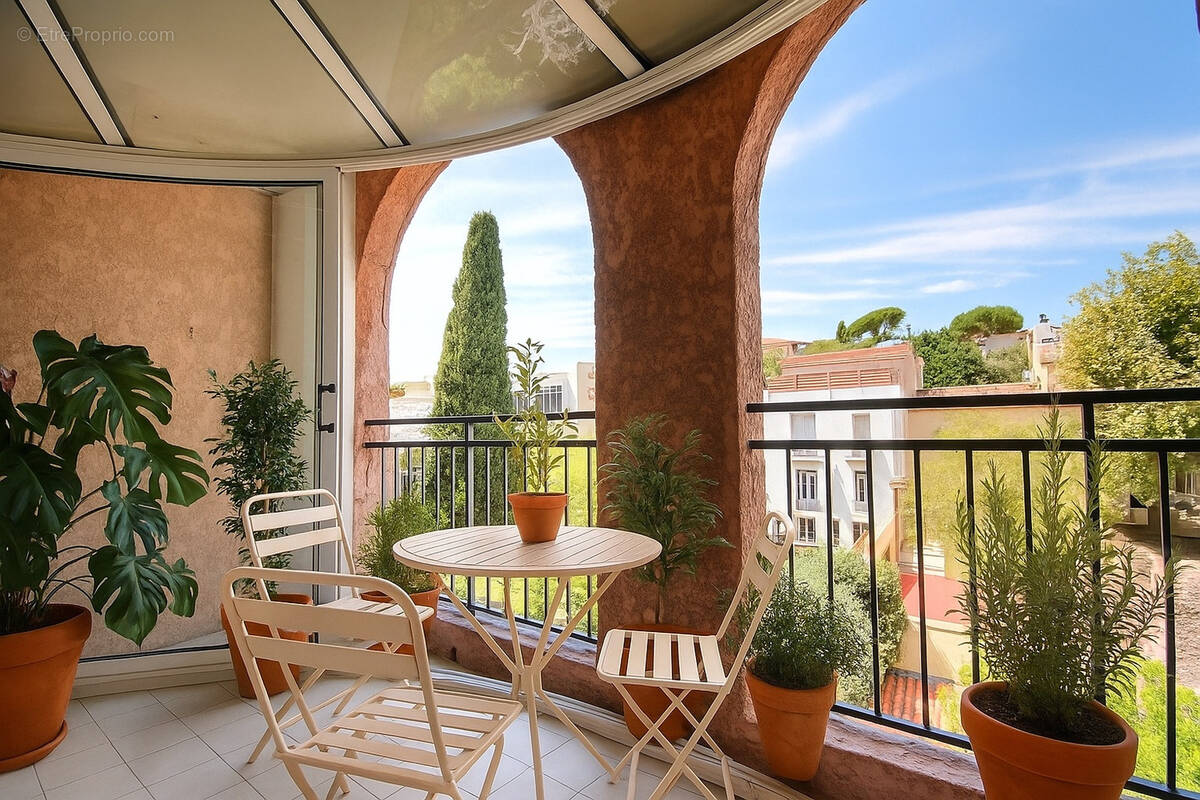 Appartement à MARSEILLE-8E