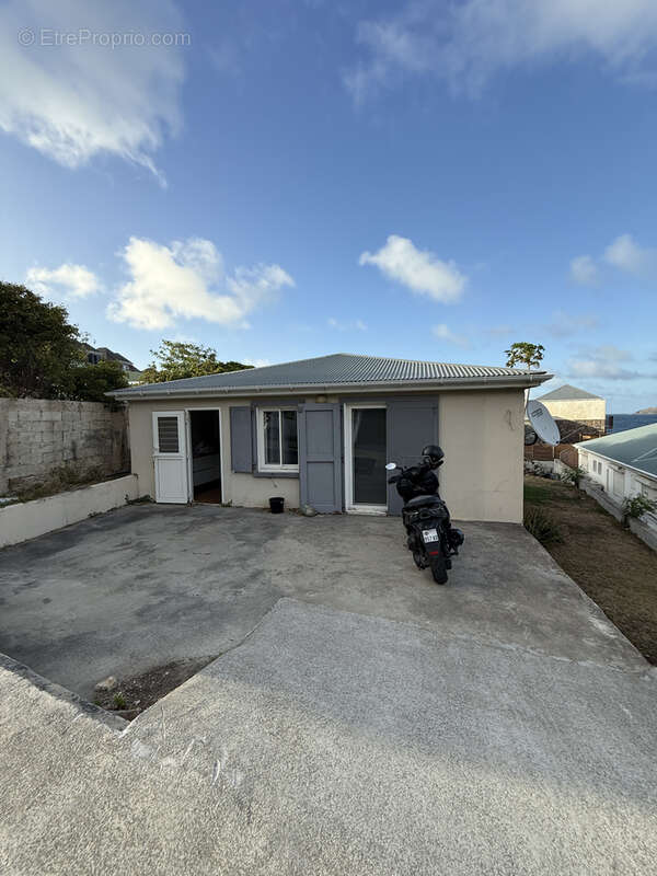 Maison à CAPESTERRE-BELLE-EAU