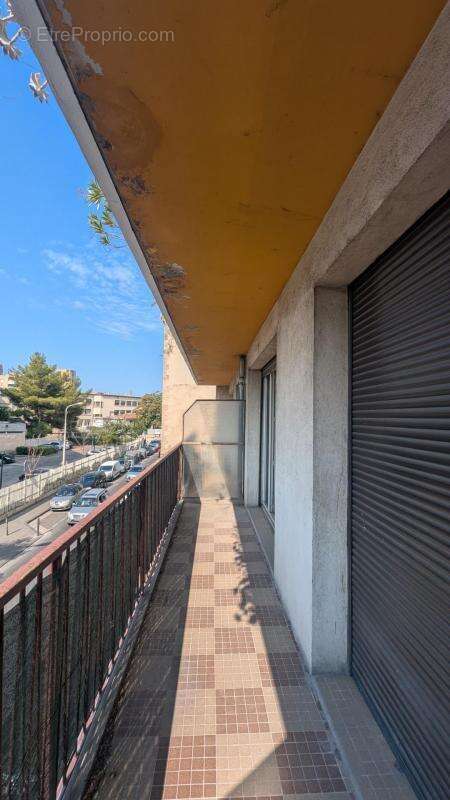 Appartement à MARSEILLE-5E