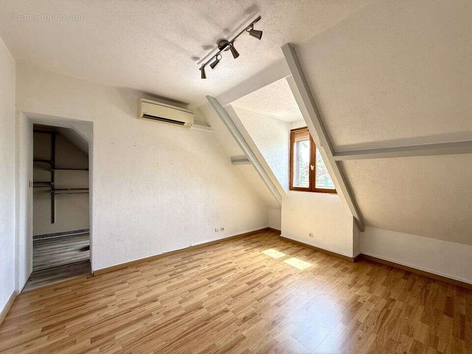 Maison à DONNEMARIE-DONTILLY