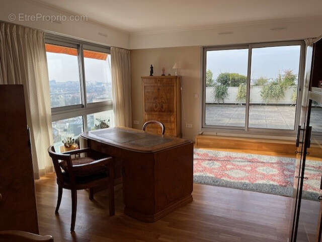 Appartement à NOGENT-SUR-MARNE