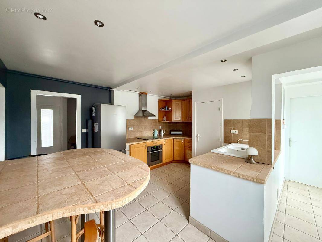 Maison à MAROLLES-EN-HUREPOIX