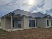 Maison à SAINT-PANTALEON-DE-LARCHE