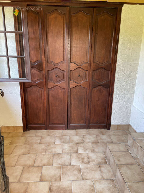 Maison à LA CHAPELLE-SAINT-LUC