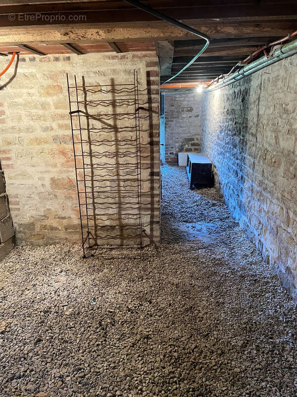 Maison à LA CHAPELLE-SAINT-LUC