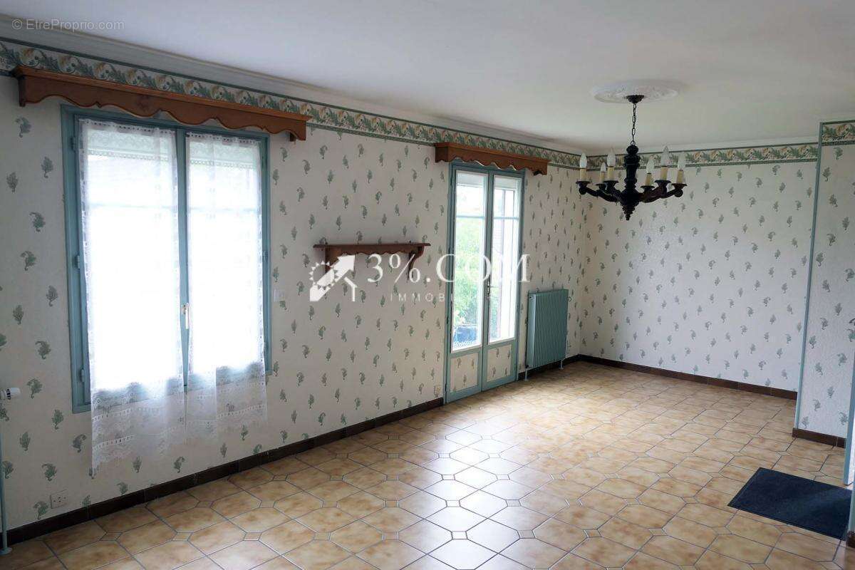 Maison à NEUFCHATEL-EN-BRAY