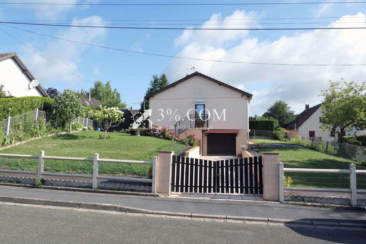 Maison à NEUFCHATEL-EN-BRAY