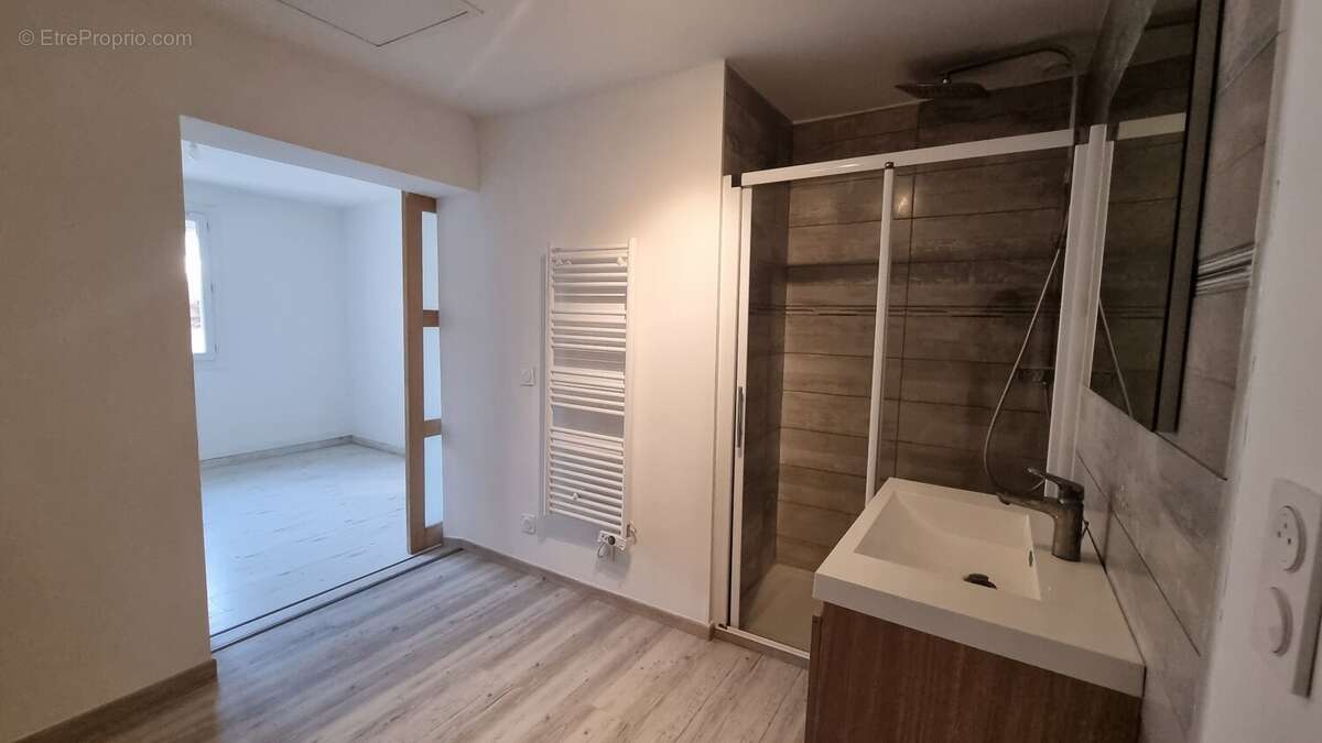 Maison à VILLENEUVE-LES-BEZIERS