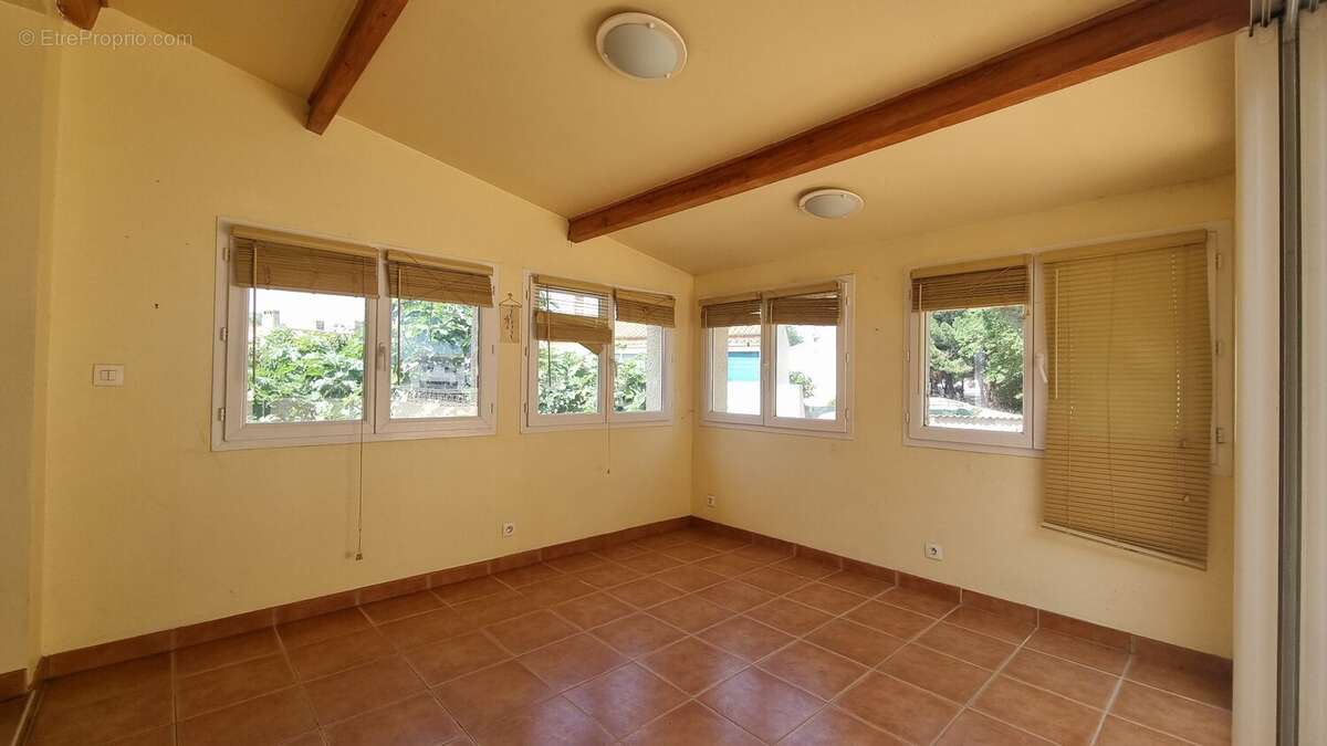 Maison à VILLENEUVE-LES-BEZIERS