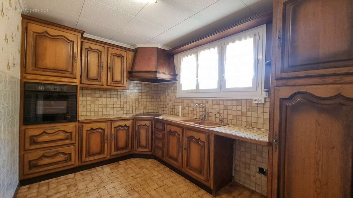 Maison à VILLENEUVE-LES-BEZIERS