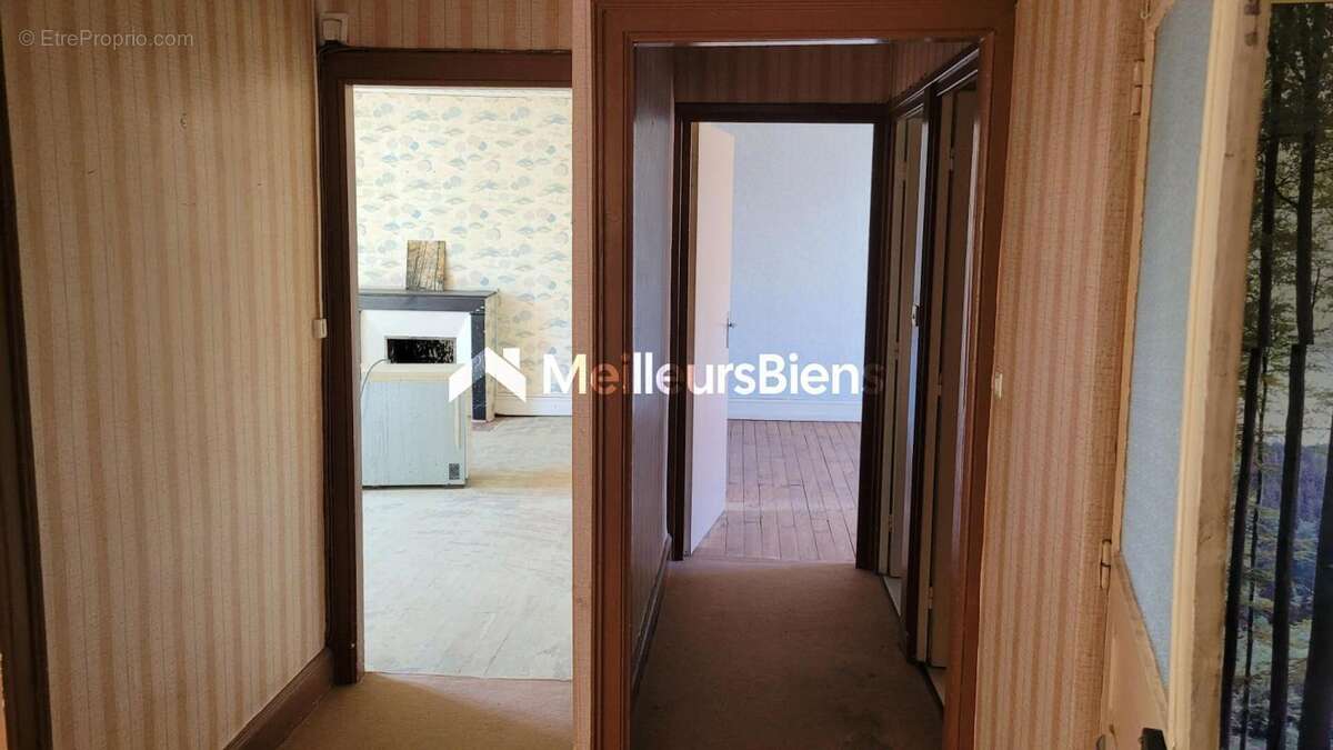 Appartement à LAROQUEBROU