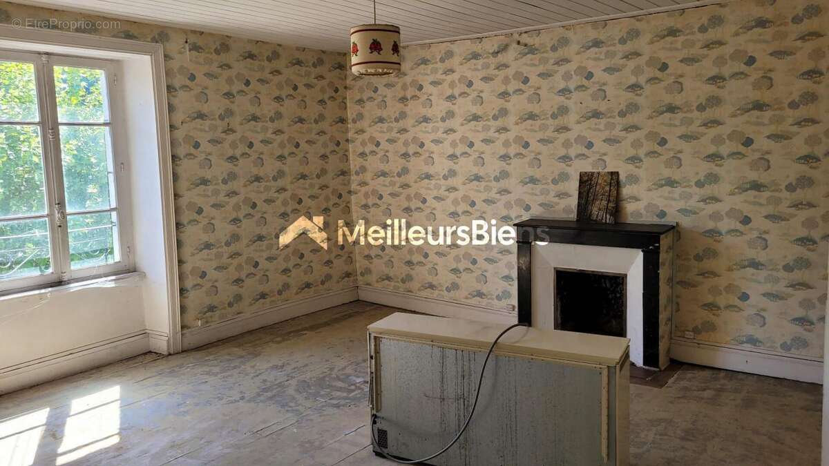 Appartement à LAROQUEBROU