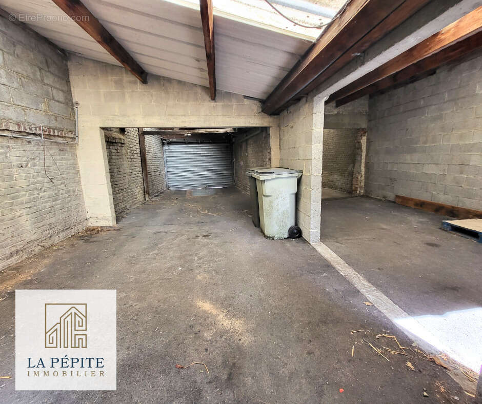 Maison à PONT-SUR-SAMBRE