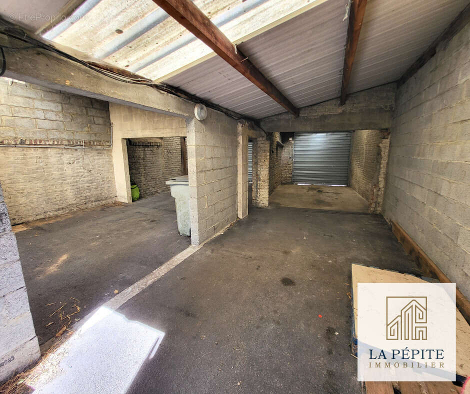 Maison à PONT-SUR-SAMBRE