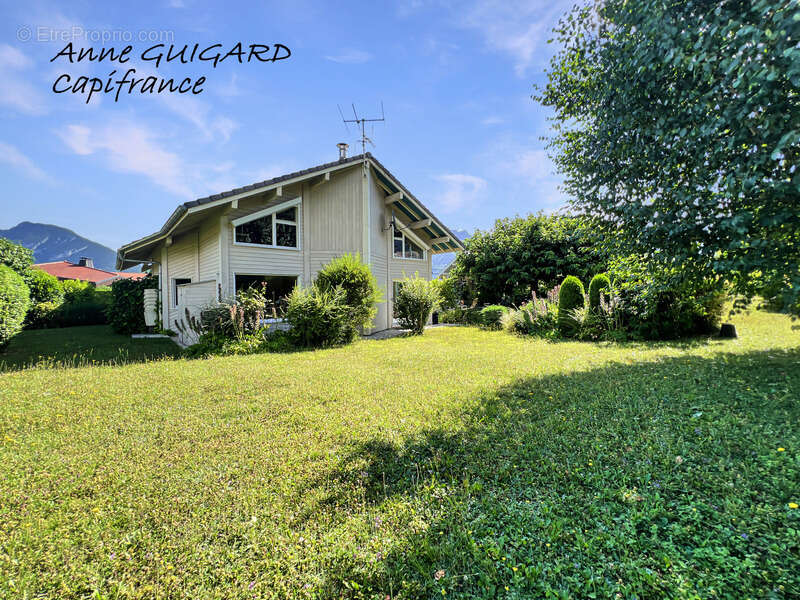 Maison à SAINT-JORIOZ