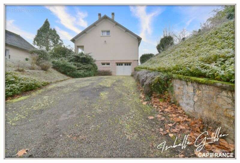 Maison à CHATEAUMEILLANT