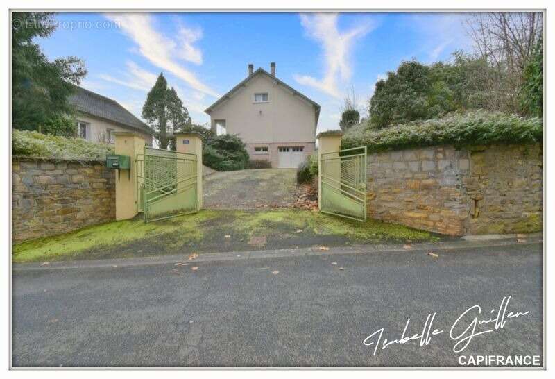 Maison à CHATEAUMEILLANT