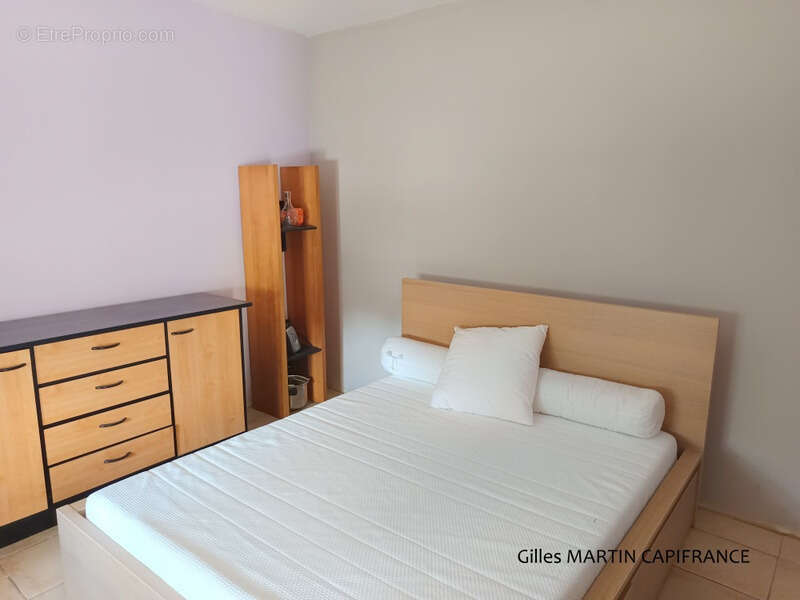 Commerce à PORT-SAINTE-FOY-ET-PONCHAPT