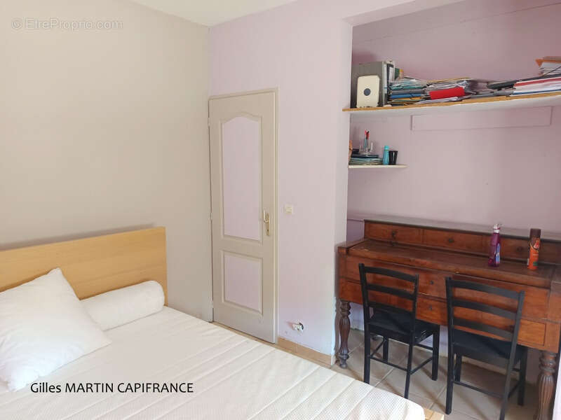 Commerce à PORT-SAINTE-FOY-ET-PONCHAPT