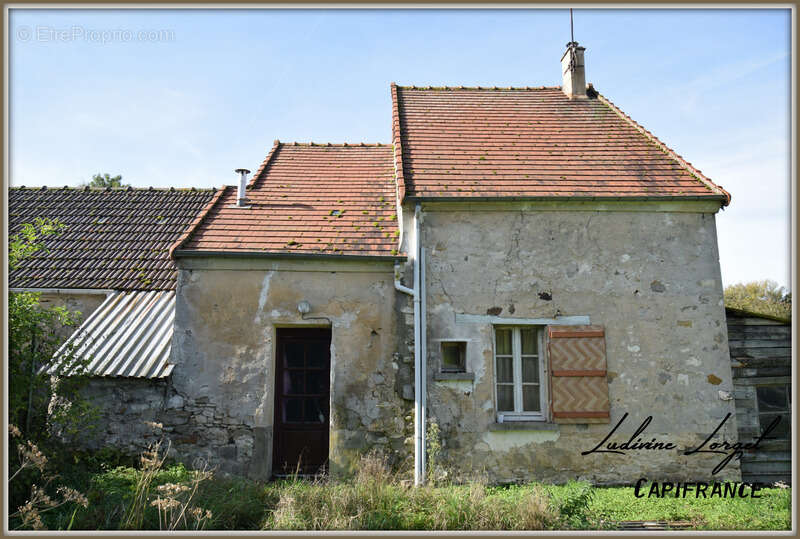 Maison à NEUILLY-SAINT-FRONT