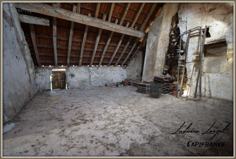 Maison à NEUILLY-SAINT-FRONT