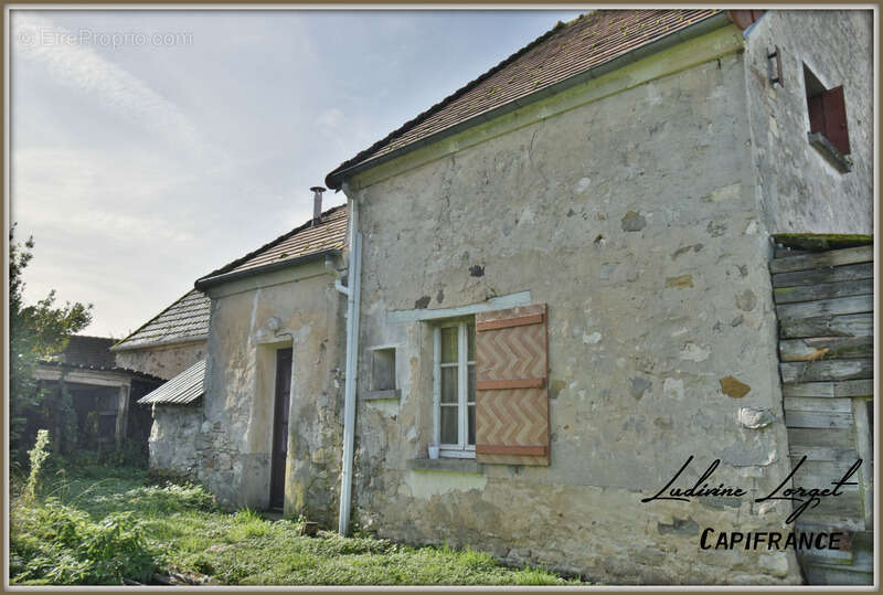 Maison à NEUILLY-SAINT-FRONT