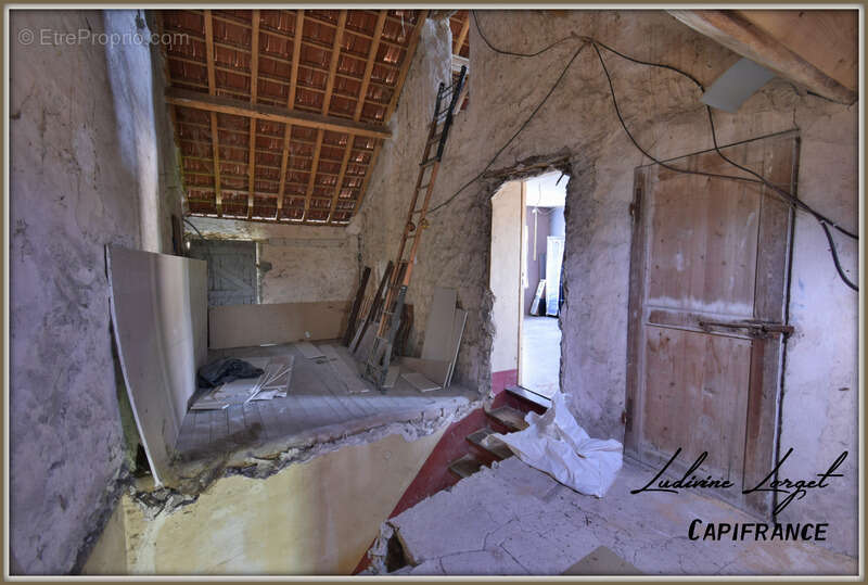 Maison à NEUILLY-SAINT-FRONT