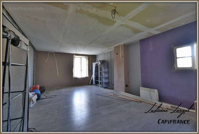 Maison à NEUILLY-SAINT-FRONT