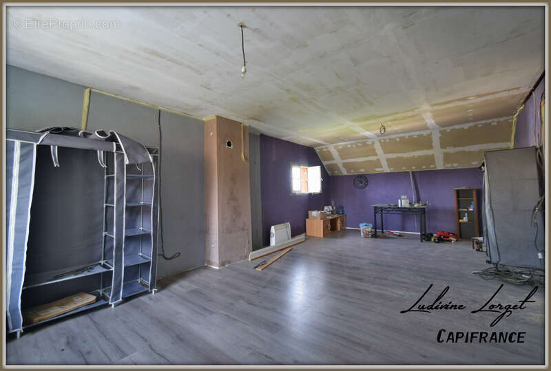 Maison à NEUILLY-SAINT-FRONT