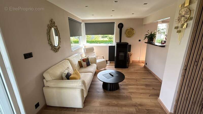 Maison à SAINT-CHRISTOPHE-SUR-CONDE