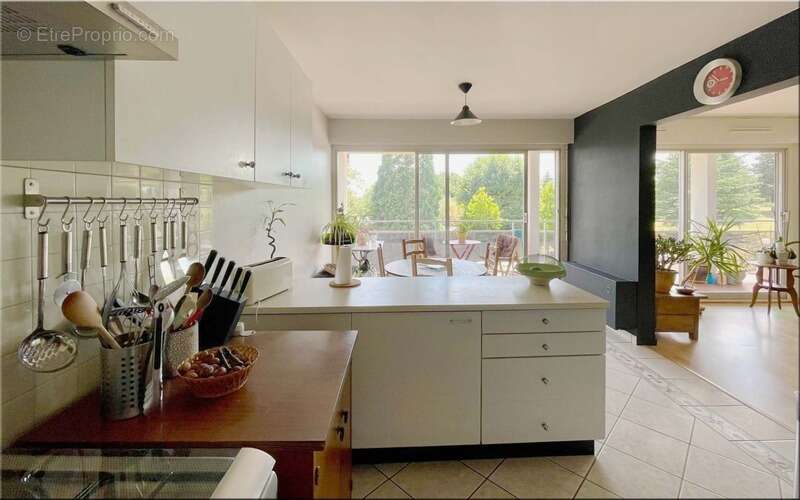 Appartement à PREVESSIN-MOENS