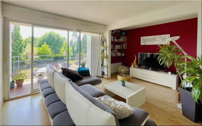 Appartement à PREVESSIN-MOENS