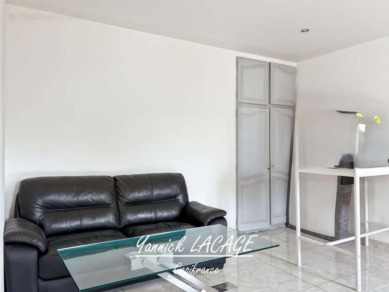 Commerce à MARSEILLE-10E