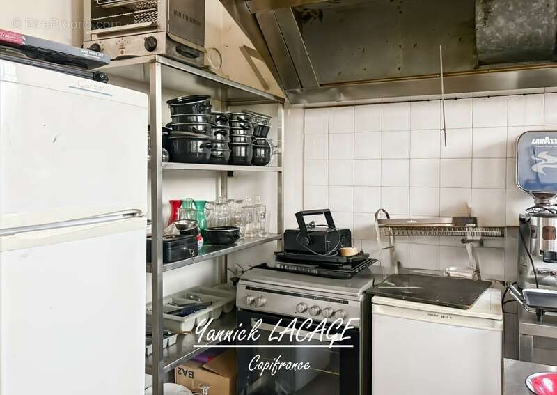 Commerce à MARSEILLE-10E