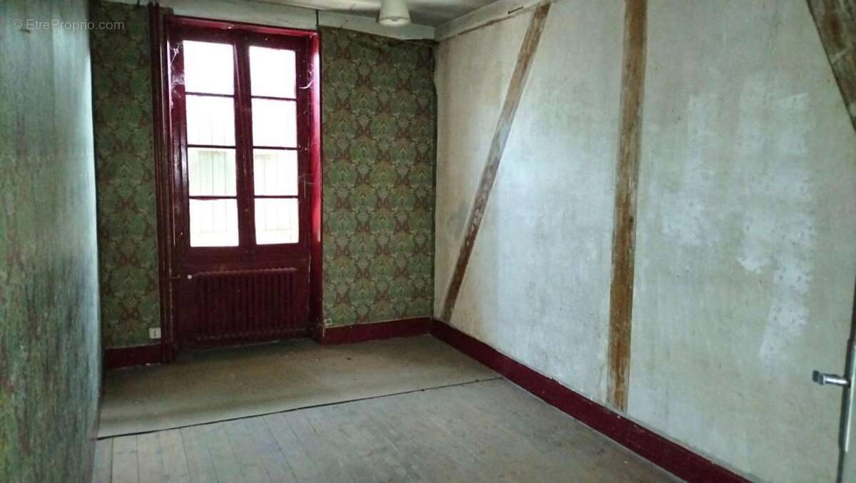 Maison à PUYCASQUIER