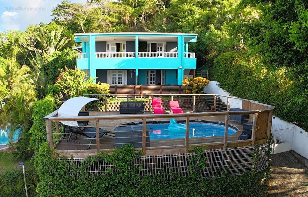 Appartement à LES TROIS-ILETS