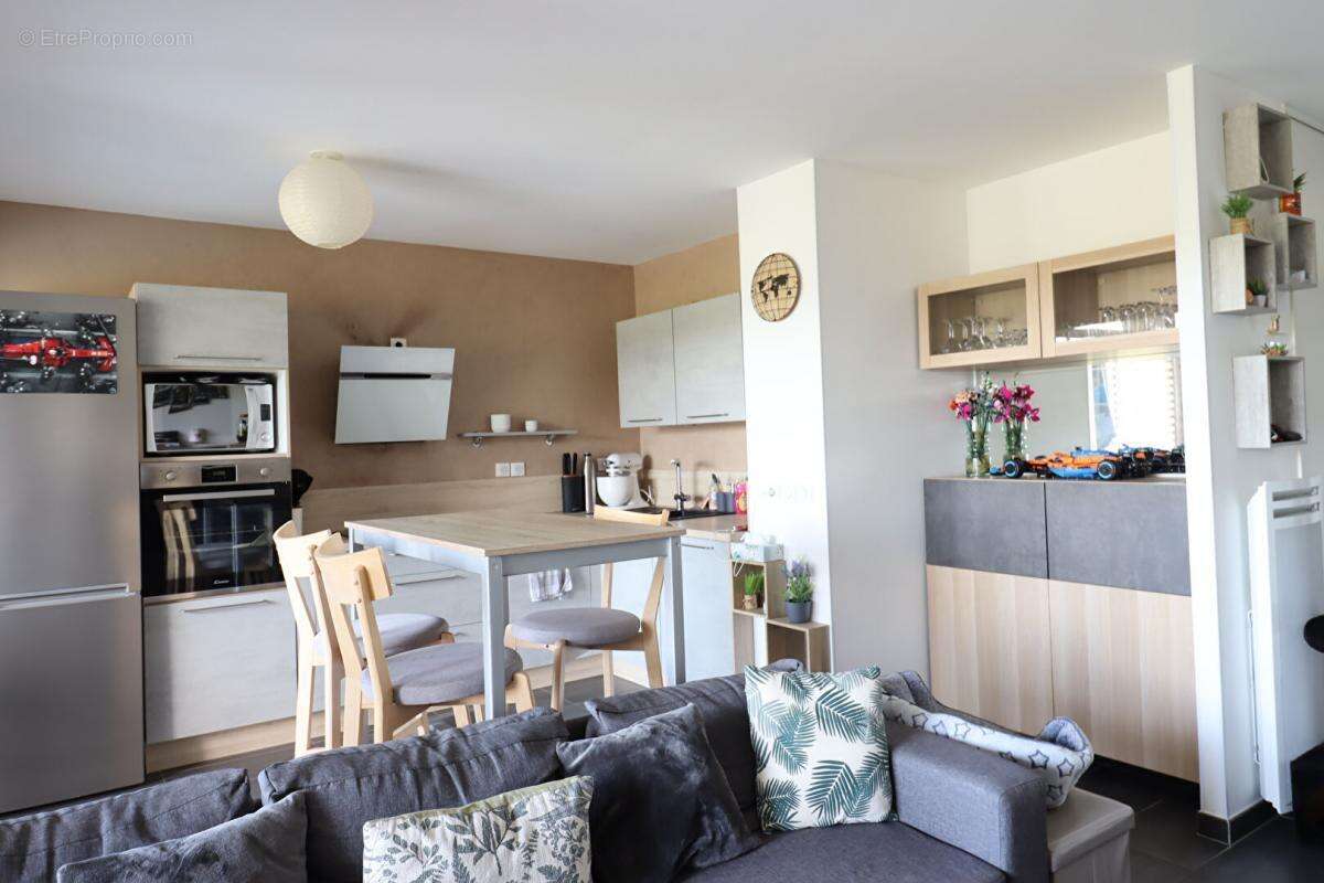 Appartement à MURES