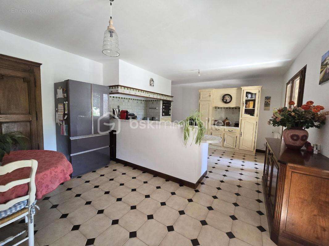 Maison à FORCALQUIER