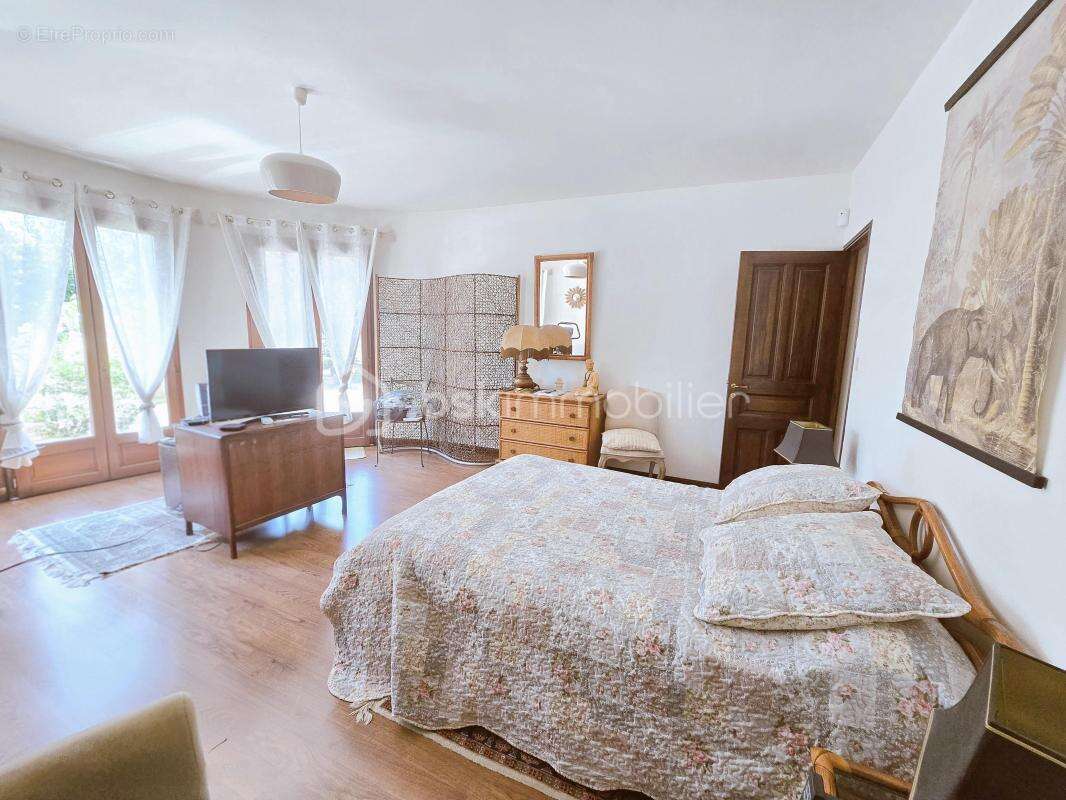 Maison à FORCALQUIER