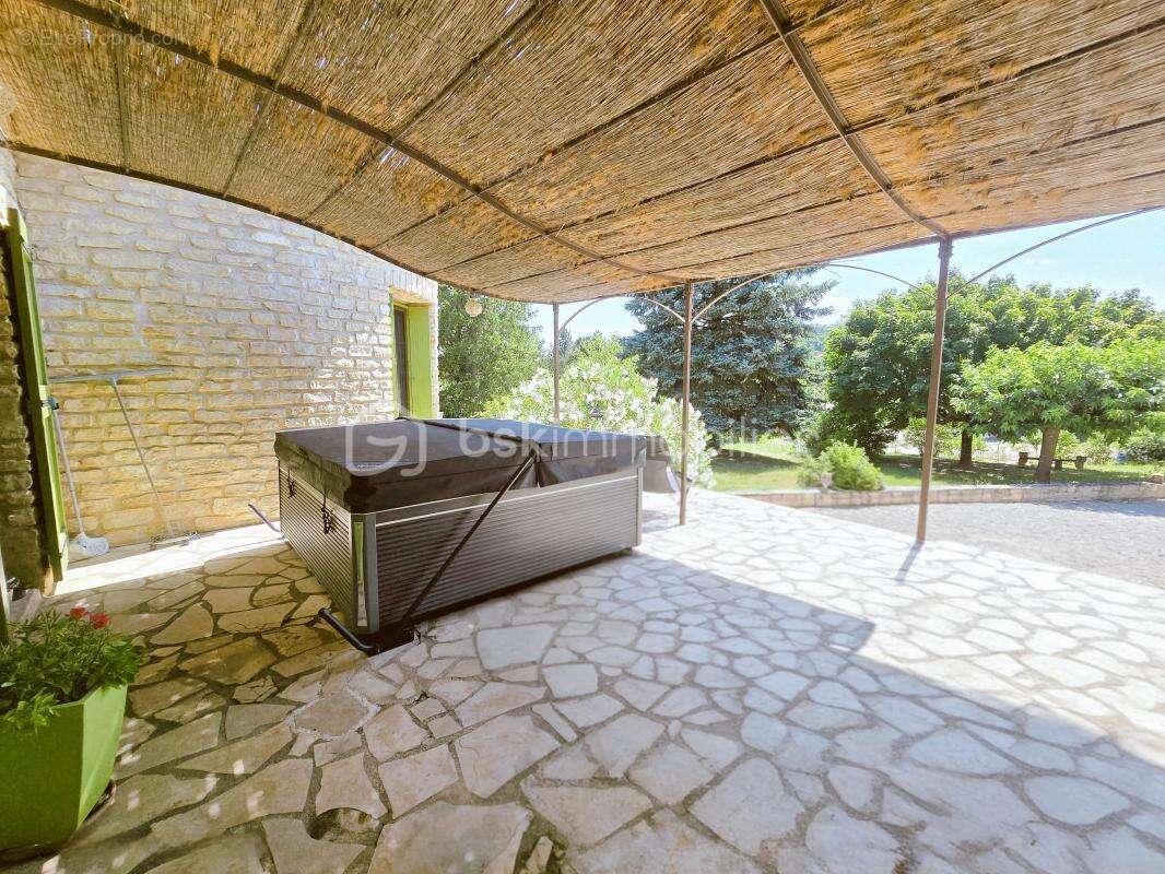 Maison à FORCALQUIER