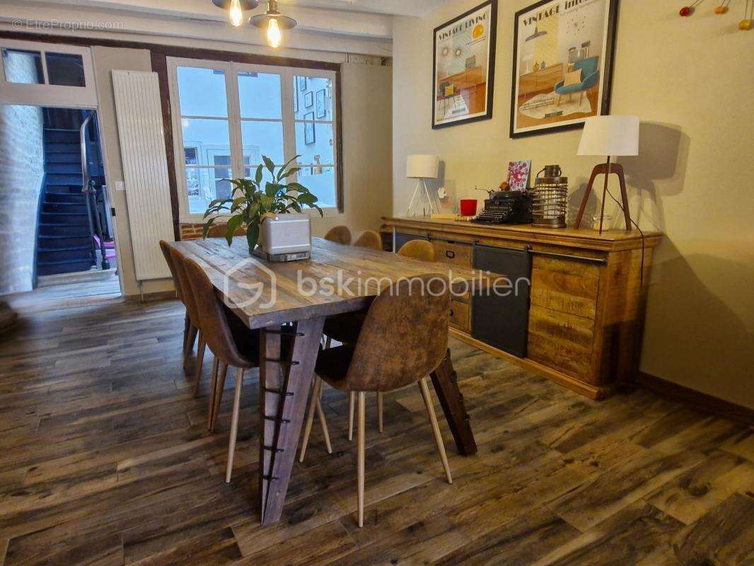 Maison à SAINT-JEAN-DE-LOSNE